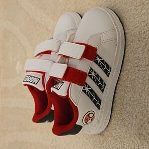 Adidas boys 10k Marvel Spidey Amazing Friends shoes